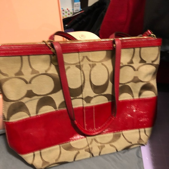 Purses - Picture 6 of 8